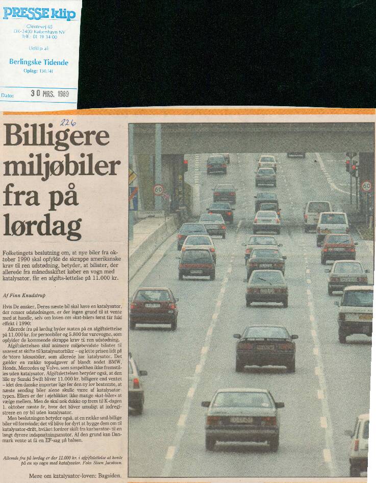 Mercedes-Benz, airbag R&D, avisartikler 