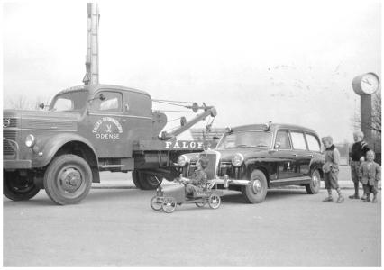 Ambulance og Kranvogn