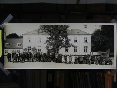 Gruppebillede med traktorer