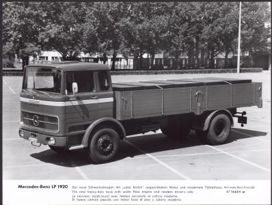 Mercedes-Benz lastvogn LP 1620/1920/1624/1628 (20 foto's)