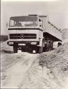 Mercedes Benz lastvogn LP 2223/24/26/32 (9 foto's)