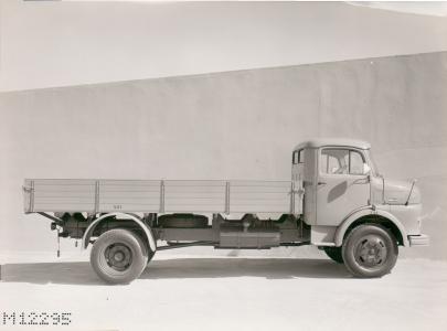Mercedes-Benz L 710 (4 fabriksfoto)