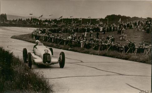 Mercedes & Benz racerbiler 1922-39 (21 foto)
