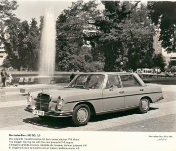 Mercedes-Benz W109 300SEL 3.5