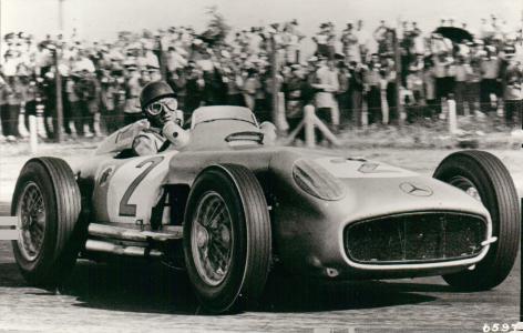 Mercedes-Benz W196 Formelrennwagen (2 foto)