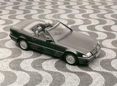Mercedes-Benz 300SL/500SL (3 fabriksfoto)