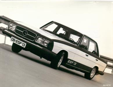 Mercedes-Benz Experimental Safety Vehicle, ESF (6 fabriksfoto)