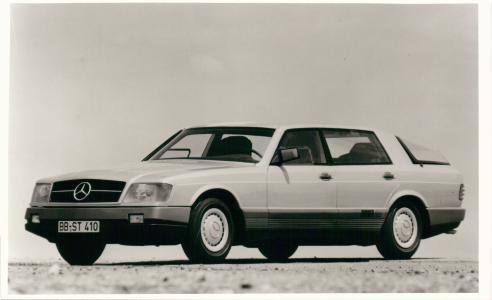 Mercedes-Benz Auto 2000