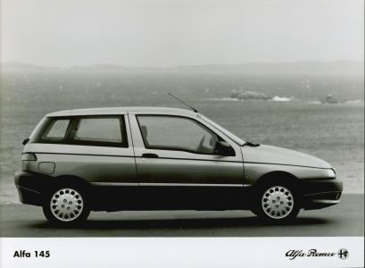 Alfa Romeo 145 (11 foto)