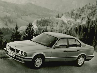 BMW 535 i (2 foto)