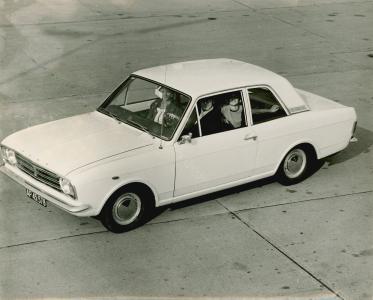 Ford Cortina Mk2 (foto 5, pdf 1)
