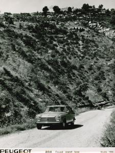 Peugeot 204 Coupé (foto 3)