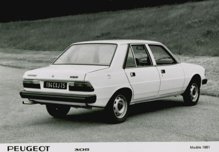 Peugeot 305 Sedan (foto 18)