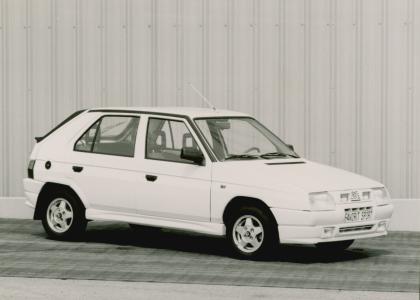 Skoda favorit (foto 2)